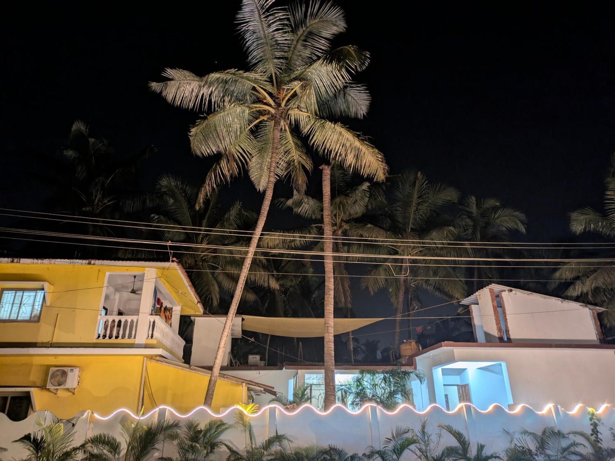 Selesta Sea By The Beach Morjim Exterior foto
